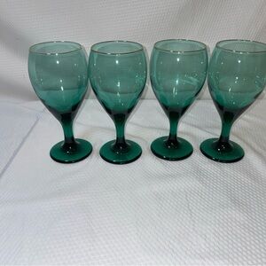 Libbey Teardrop Juniper Pattern Green 12 oz Wine glasses